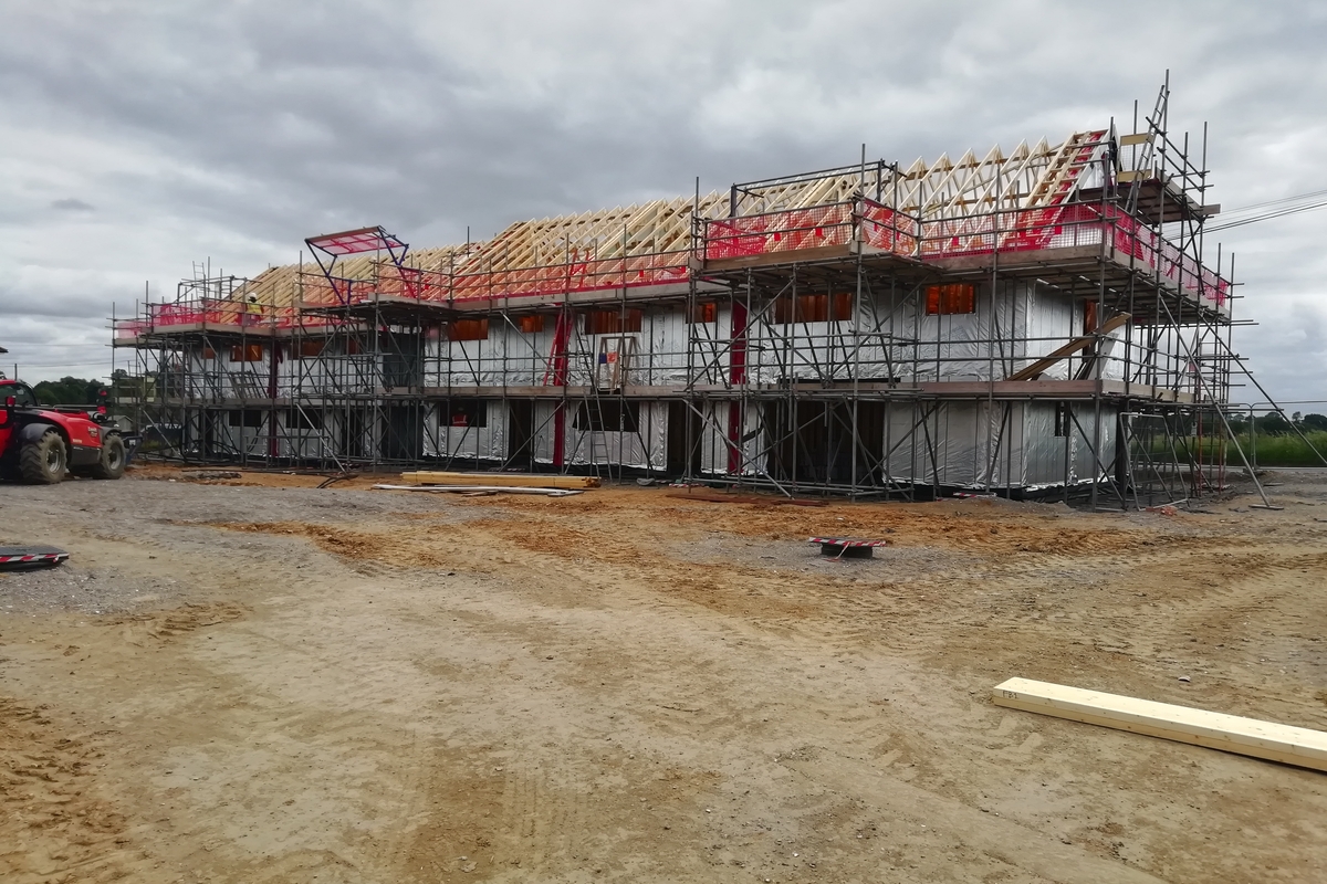 Construction adapts to new normal in COVID-19 crisis Construction adapts to Covid-19